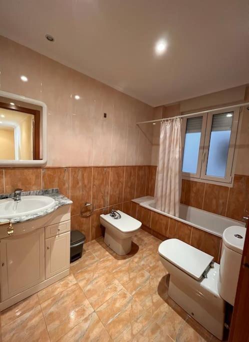 Luminoso Apartamento En El Centro De فوز المظهر الخارجي الصورة